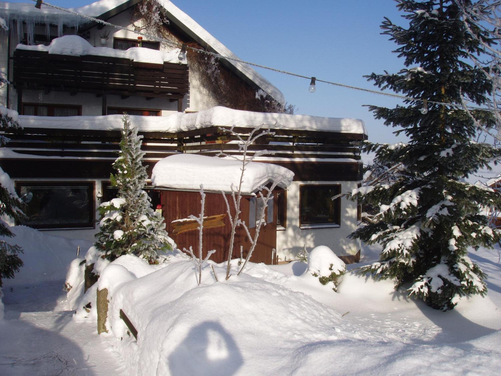 Antjes Schmankerlhotel Und Restaurant Trostau Exterior photo