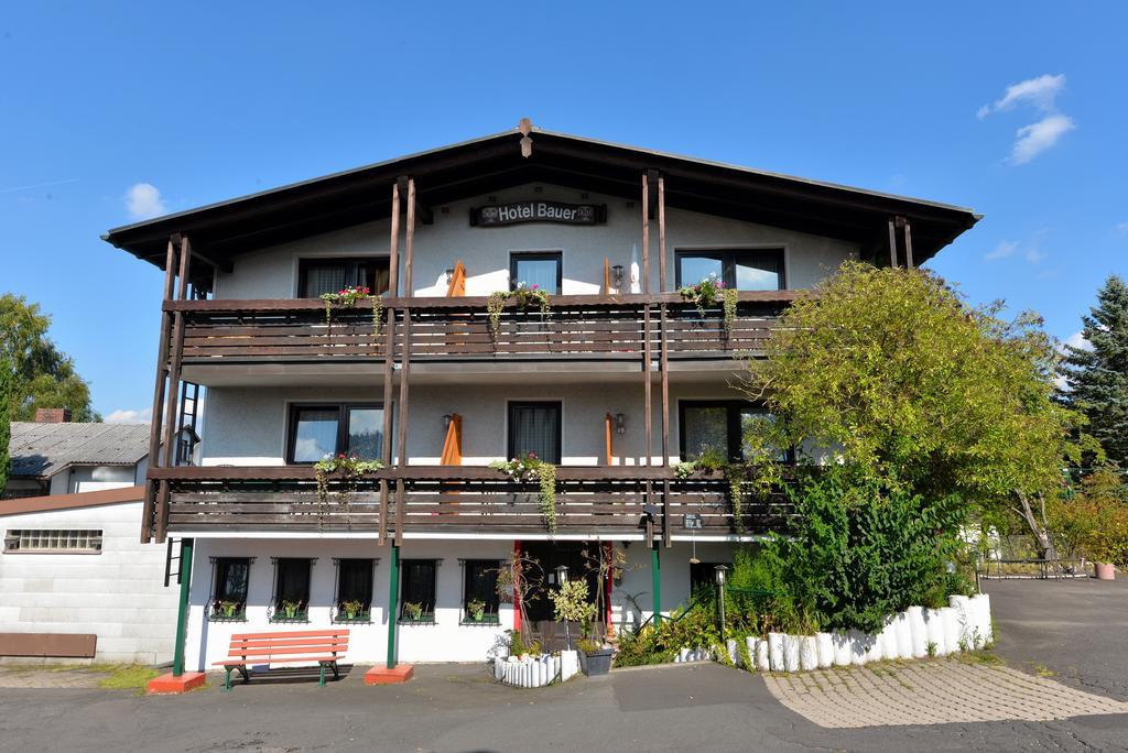 Antjes Schmankerlhotel Und Restaurant Trostau Exterior photo
