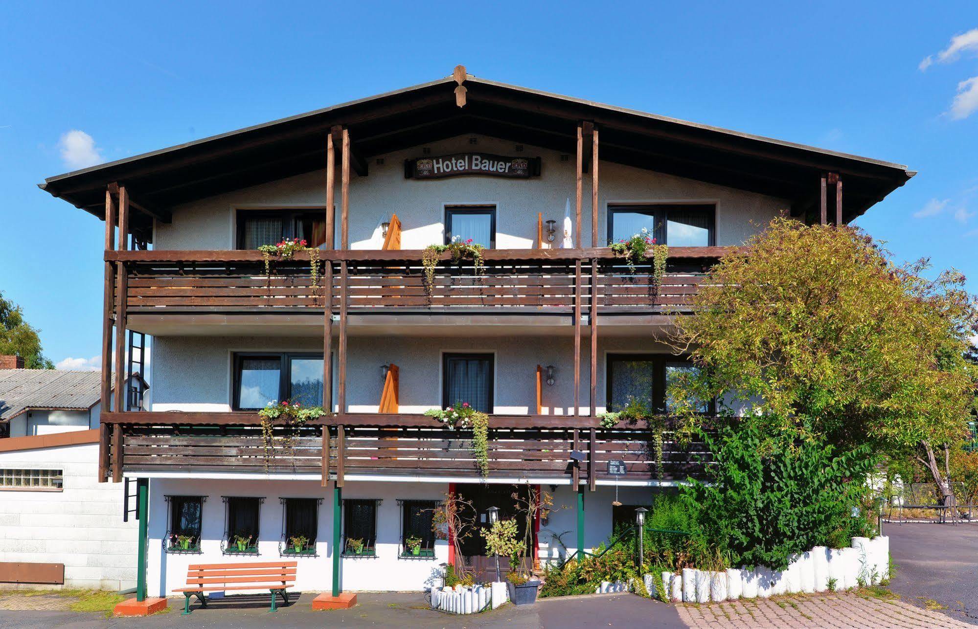 Antjes Schmankerlhotel Und Restaurant Trostau Exterior photo